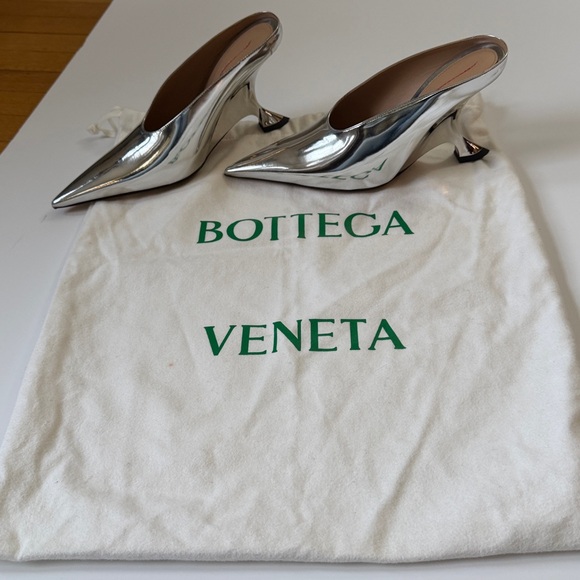 Bottega Veneta Shoes - Bottega Veneta Rocket metallic leather mules size 38/US 8